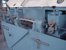 【螺紋鋼調(diào)直機】的詳細信息值得您關(guān)注